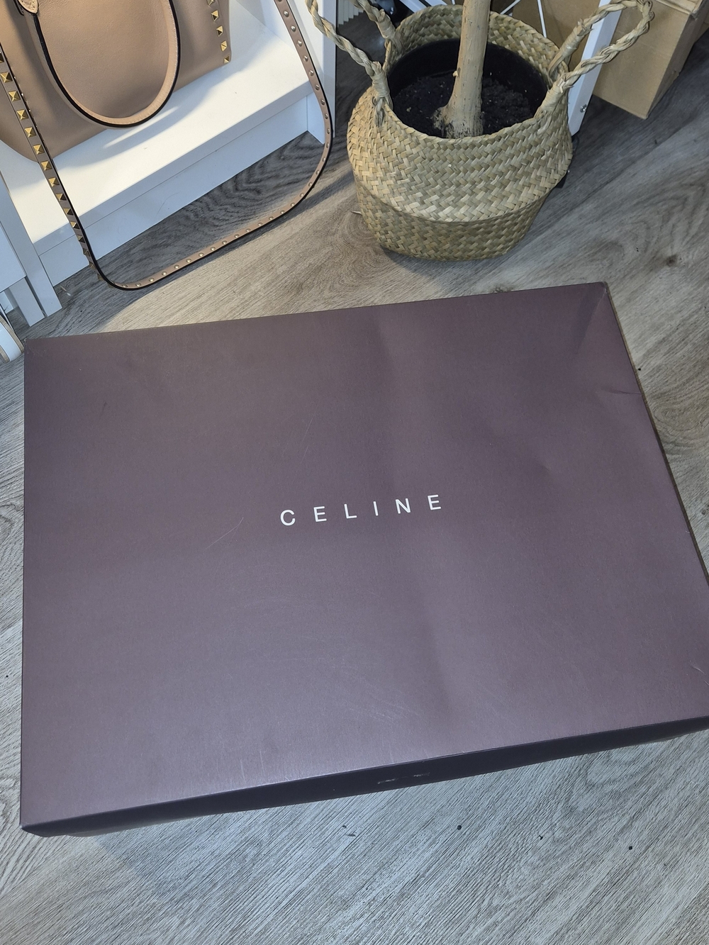 CELINE Brown Triomphe Plush Throw Blanket🤎 - Picture 3 of 3